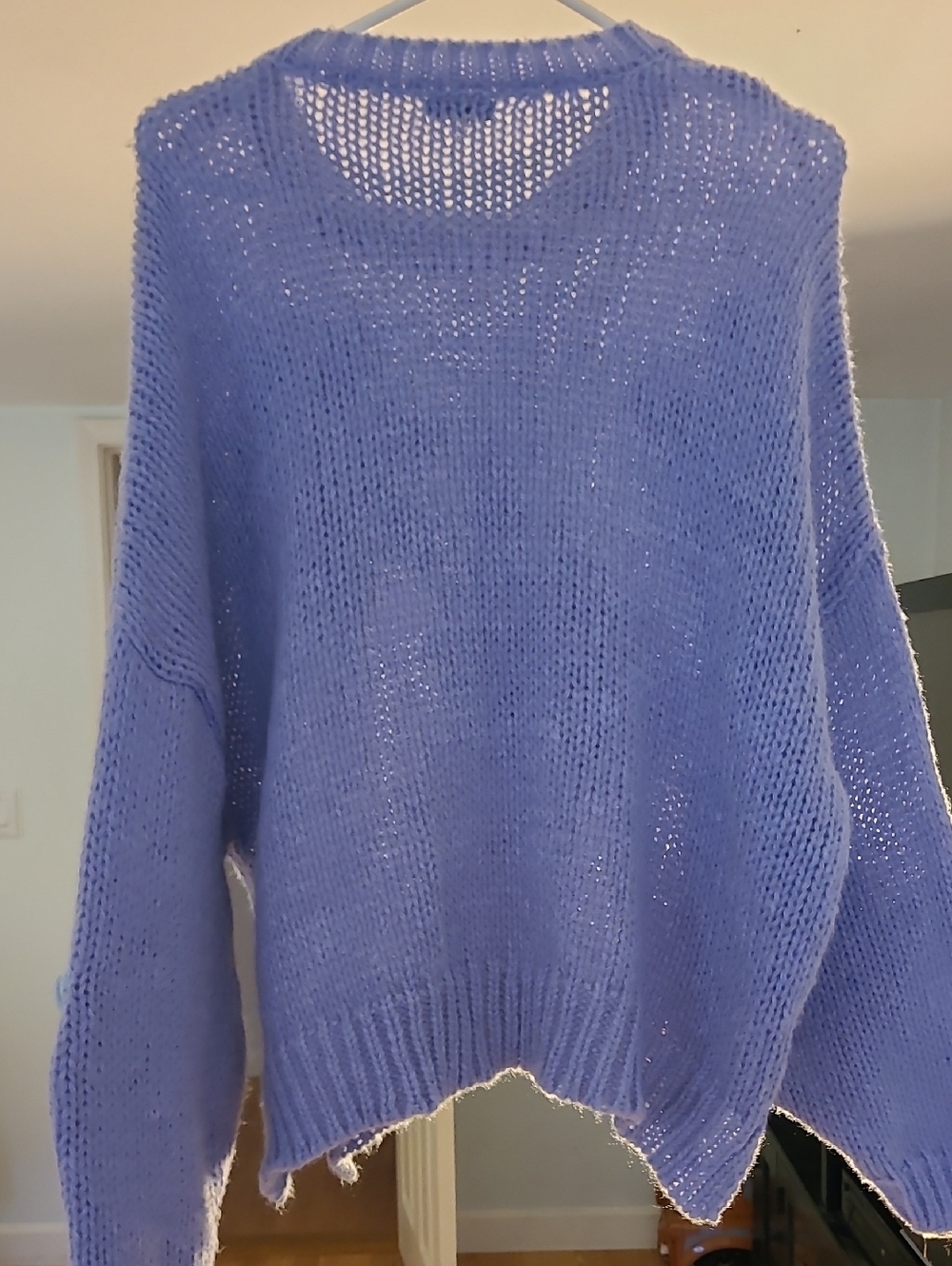 DEBUT Lavender Floral Appliqué Knit Oversized Sweater M/L Like NEW - Picture 7 of 7